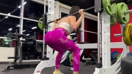 Big ass Fitness Model needs big cock for her Cardio